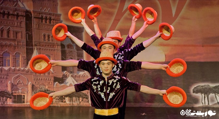 اجرای نمایش هتل ورلد او واندرز کرملین پلس	